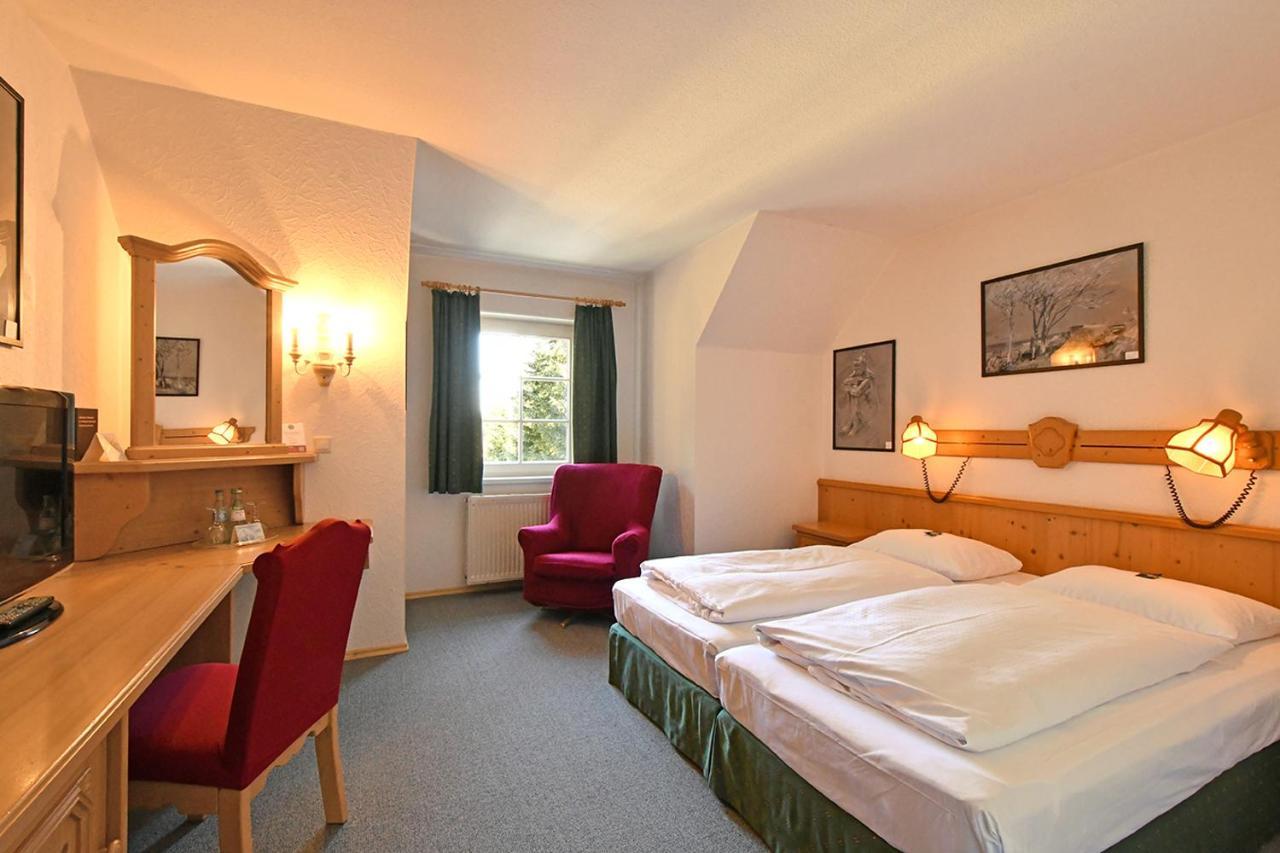 Landhotel Altes Zollhaus Hermsdorf  Zewnętrze zdjęcie