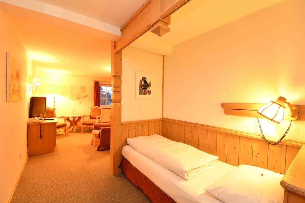 Landhotel Altes Zollhaus Hermsdorf  Zewnętrze zdjęcie